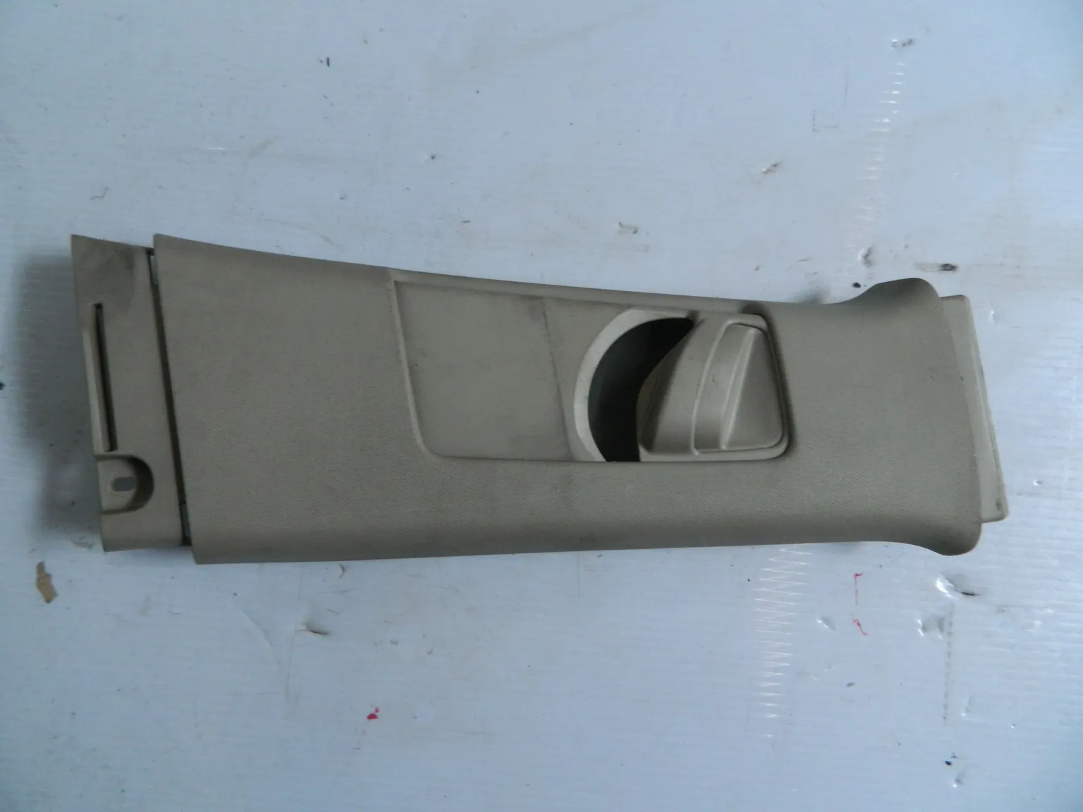 Обшивка стойки TOYOTA CAMRY ACV40 Прав Верх (Контрактный) 4582604 6241033140