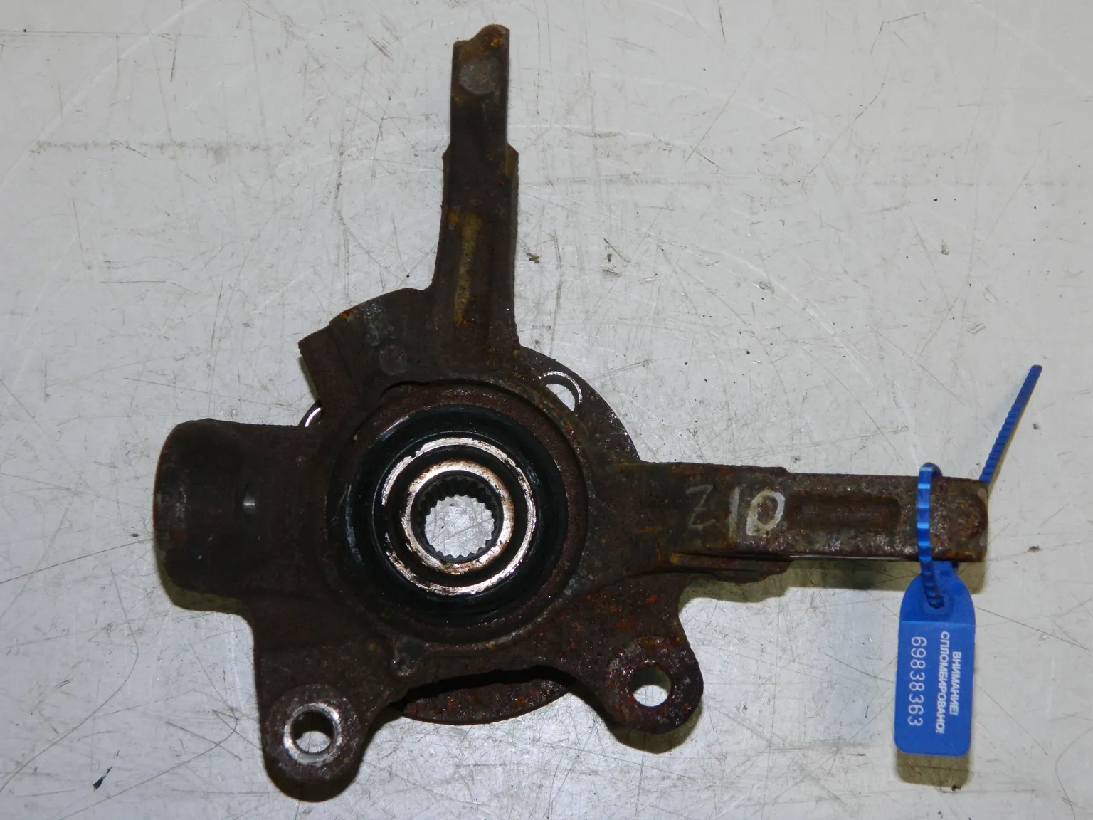 Ступица NISSAN CUBE Z10 Перед Лев (Контрактный) 69838363