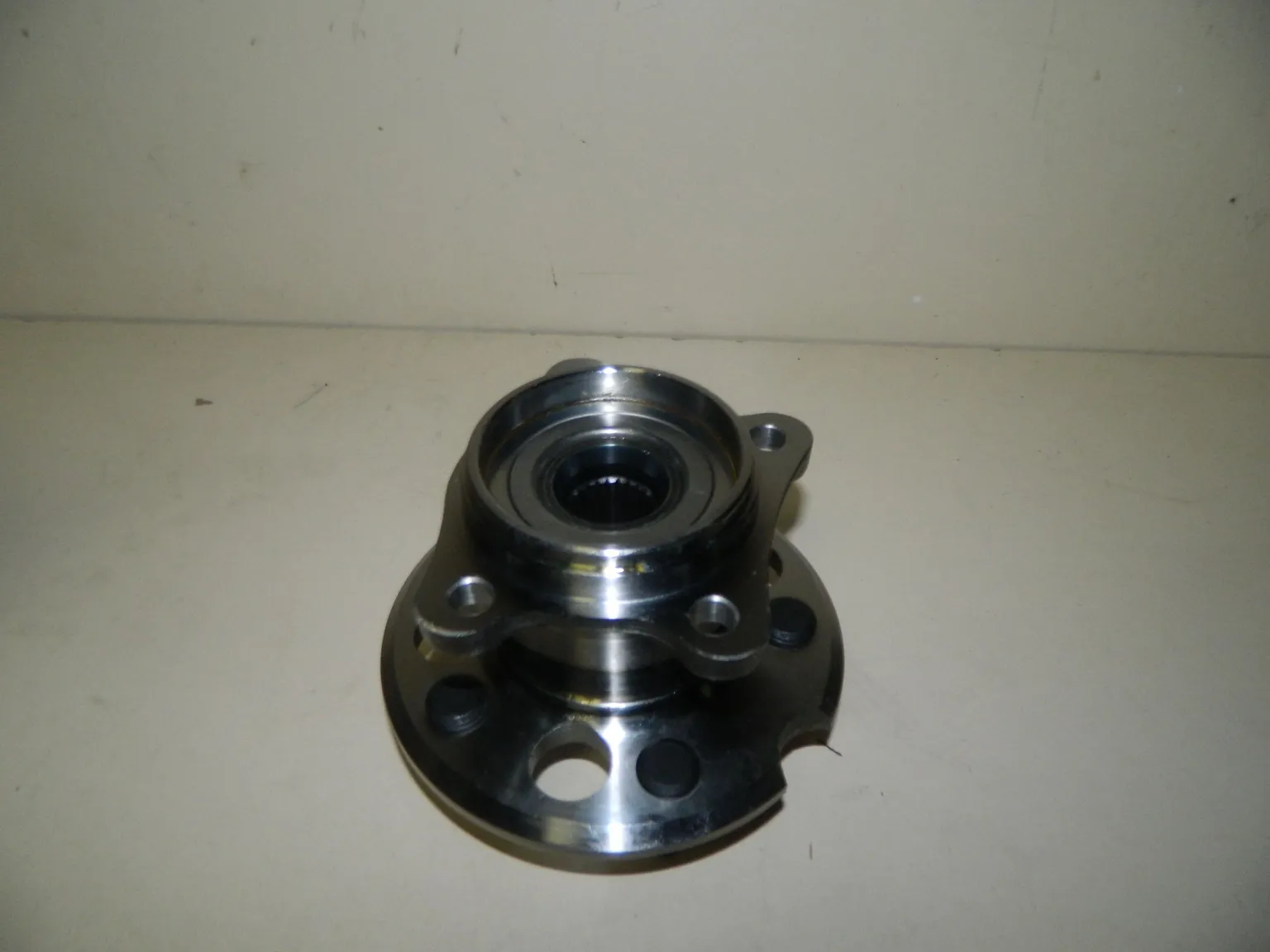 Ступица GENERAL PARTS 4241044020 TOYOTA RAV4 2.0-2.4 4WD 2000-2005