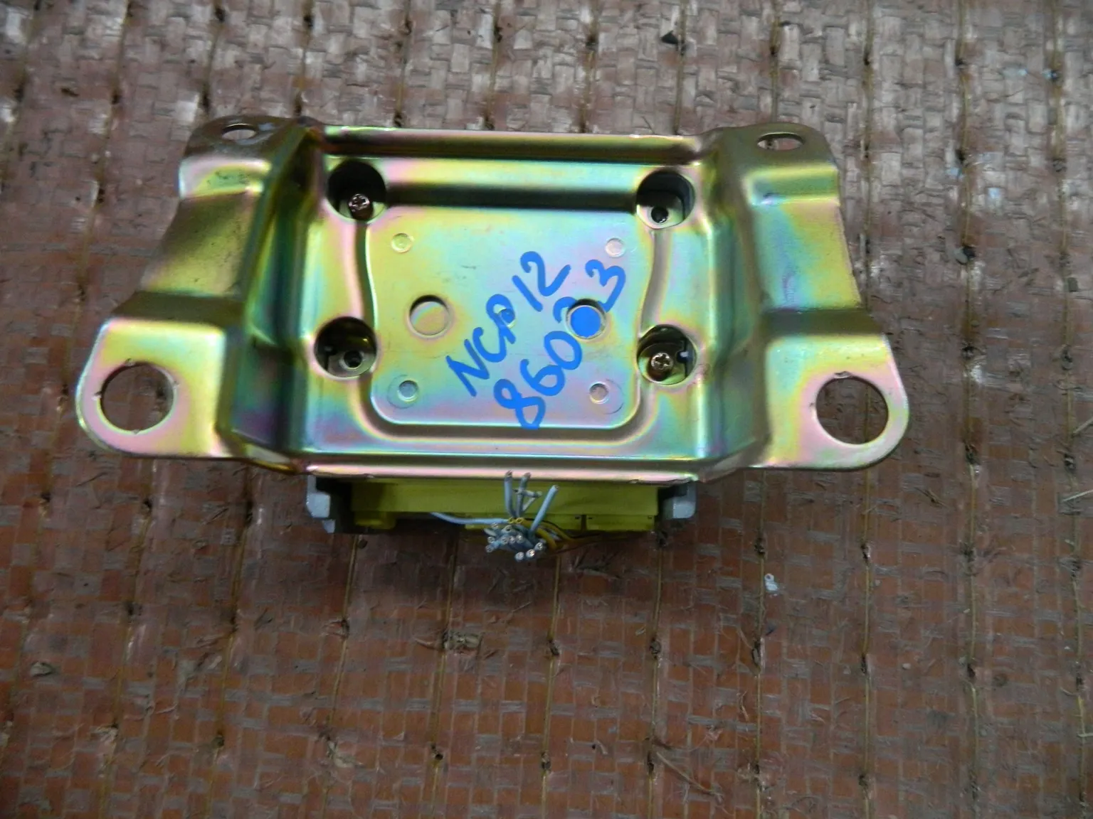 Блок управления AIRBAG TOYOTA PLATZ NCP12 (Контрактный) 2860300007