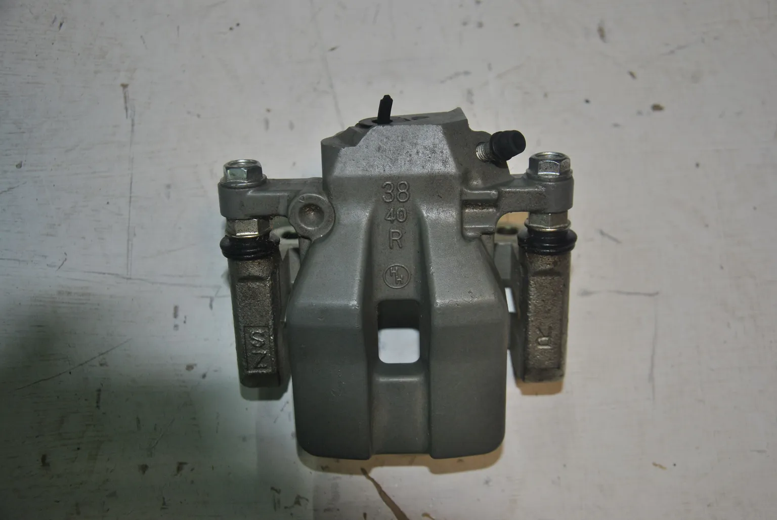 Суппорт тормозной GENERAL PARTS 4783042061 TOYOTA RAV4 ACA33 Задн Прав