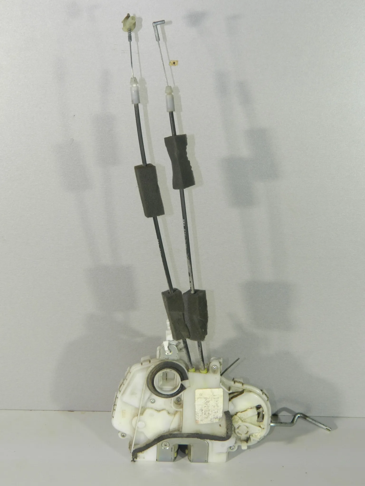 Замок двери HONDA CR-V RE5 Зад Лев (Контрактный) 35023854