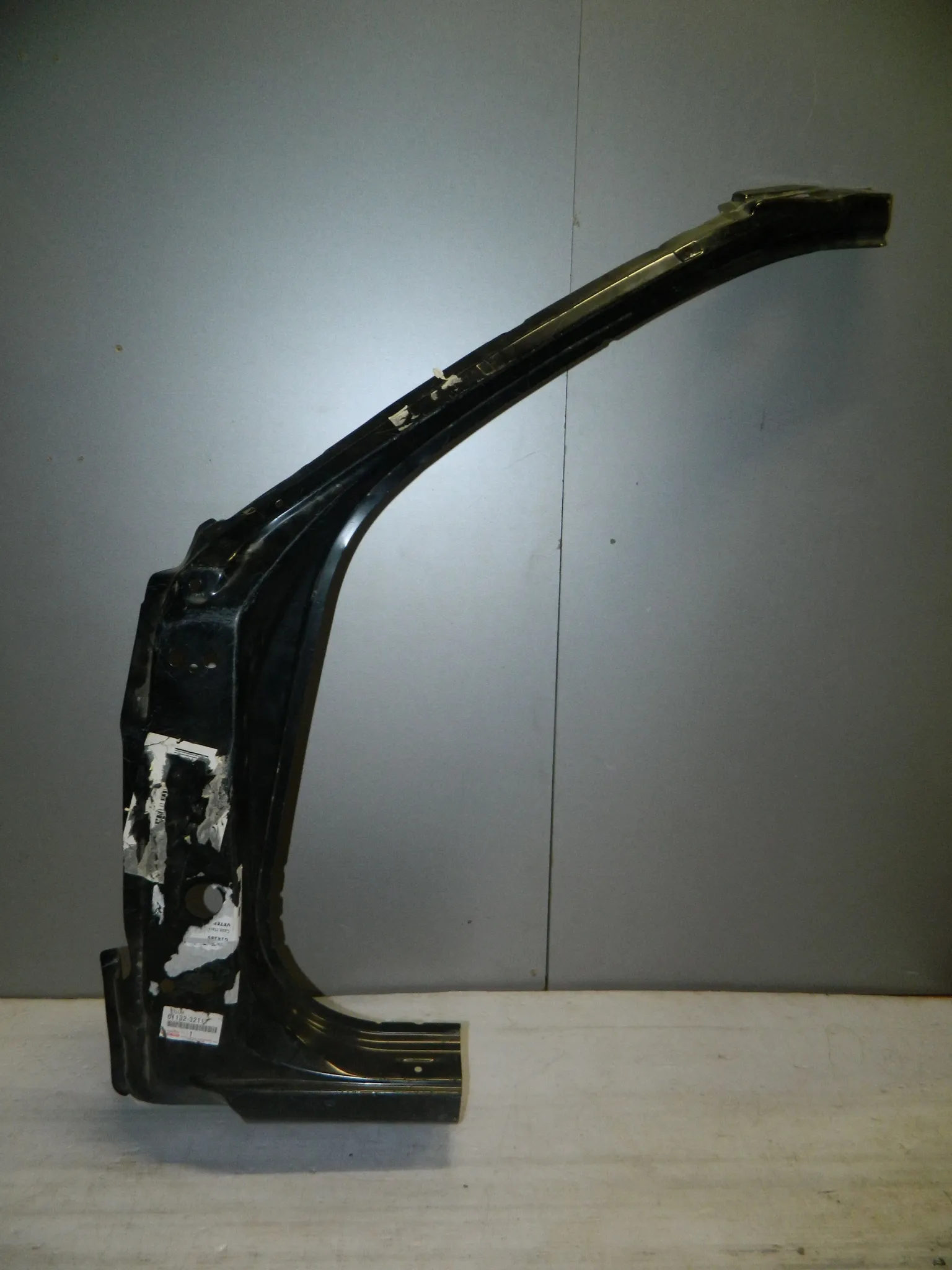 Стойка кузова TOYOTA 6113232111 TOYOTA Camry,Scepter,Vista