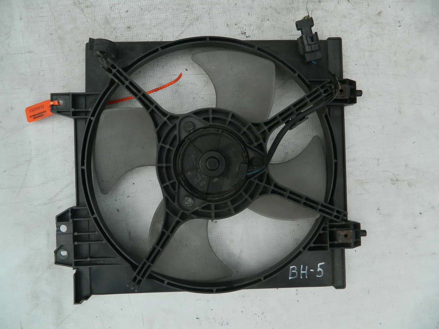 Диффузор радиатора SUBARU LEGACY BH5 (Контрактный) 72355053