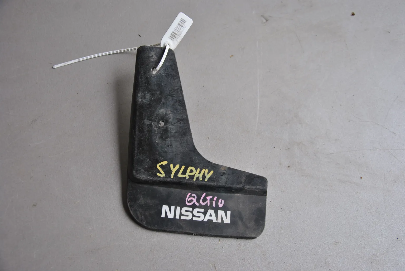 Брызговик NISSAN BLUEBIRD SYLPHY FG10 Зад Лев (Контрактный) 45980710