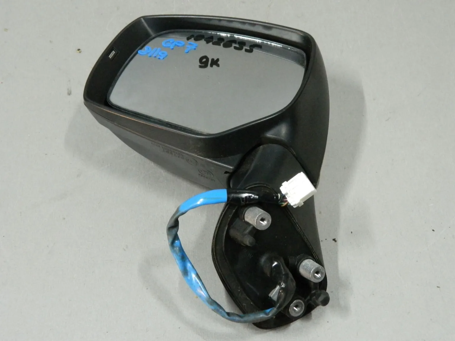 Зеркало SUBARU XV GP7 Перед Лев (Контрактный) 1042635