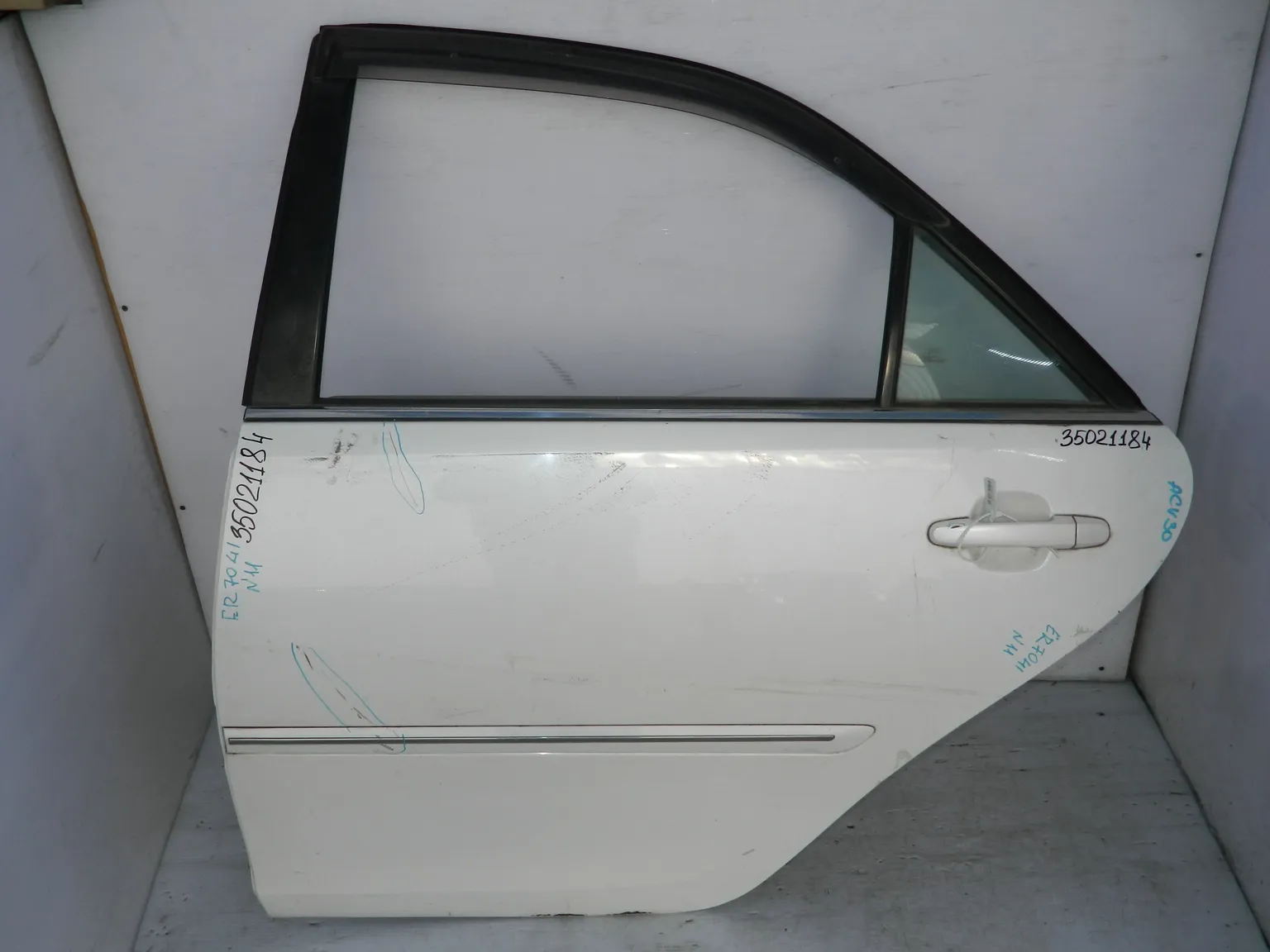 Дверь TOYOTA CAMRY ACV30 Зад Лев (Контрактный)