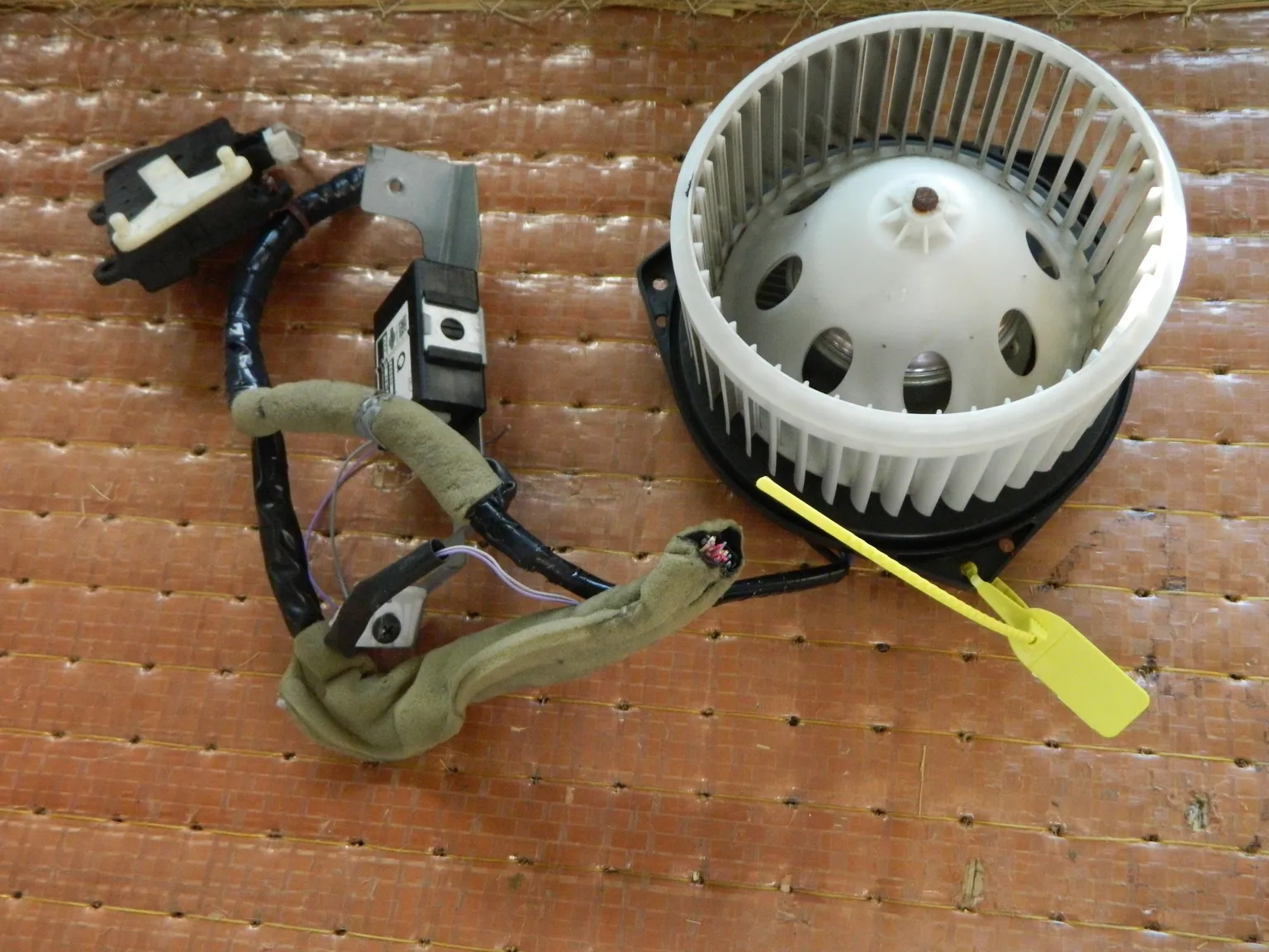 Мотор печки INFINITI FX35 S51 (Контрактный) 94603880