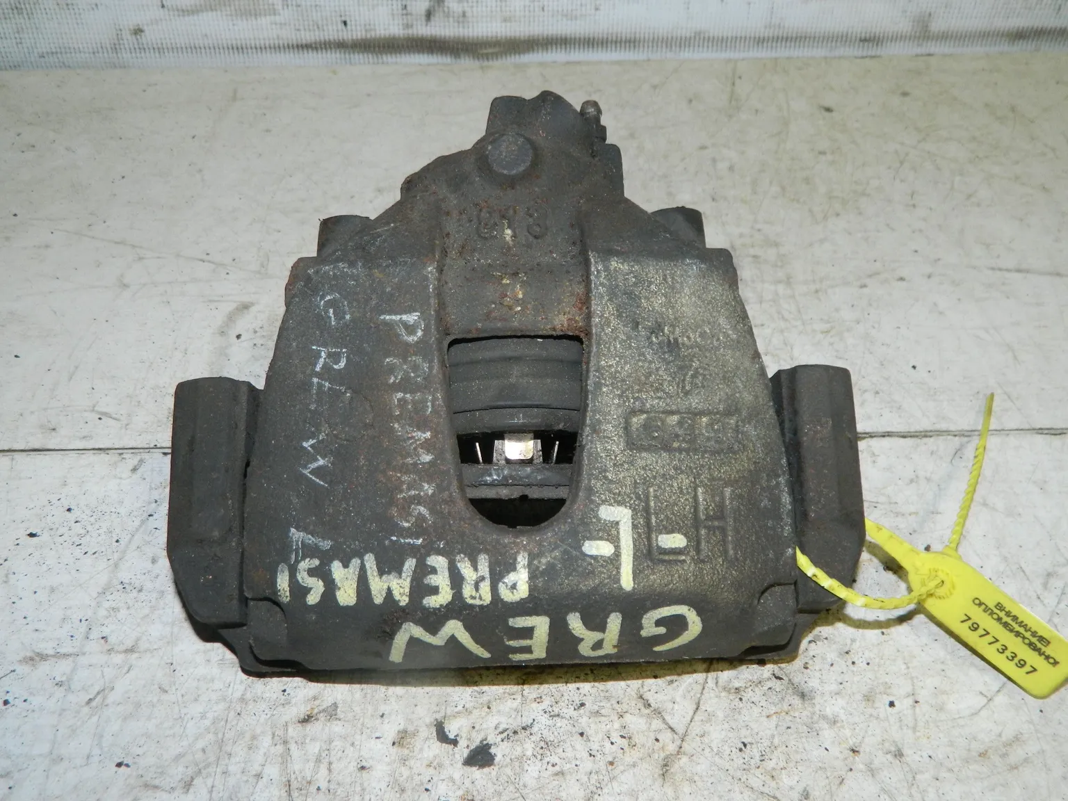 Суппорт MAZDA PREMACY CREW Зад Лев (Контрактный) 79773397