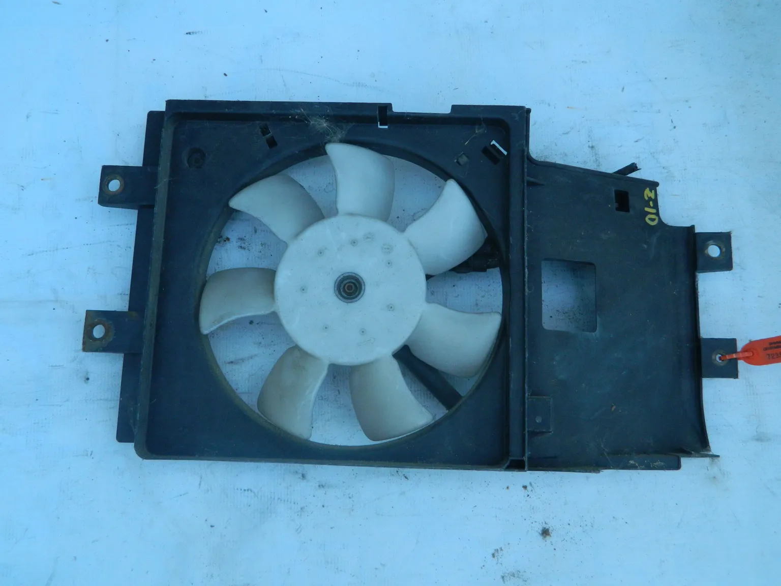 Диффузор радиатора NISSAN CUBE Z10 (Контрактный) 72355285