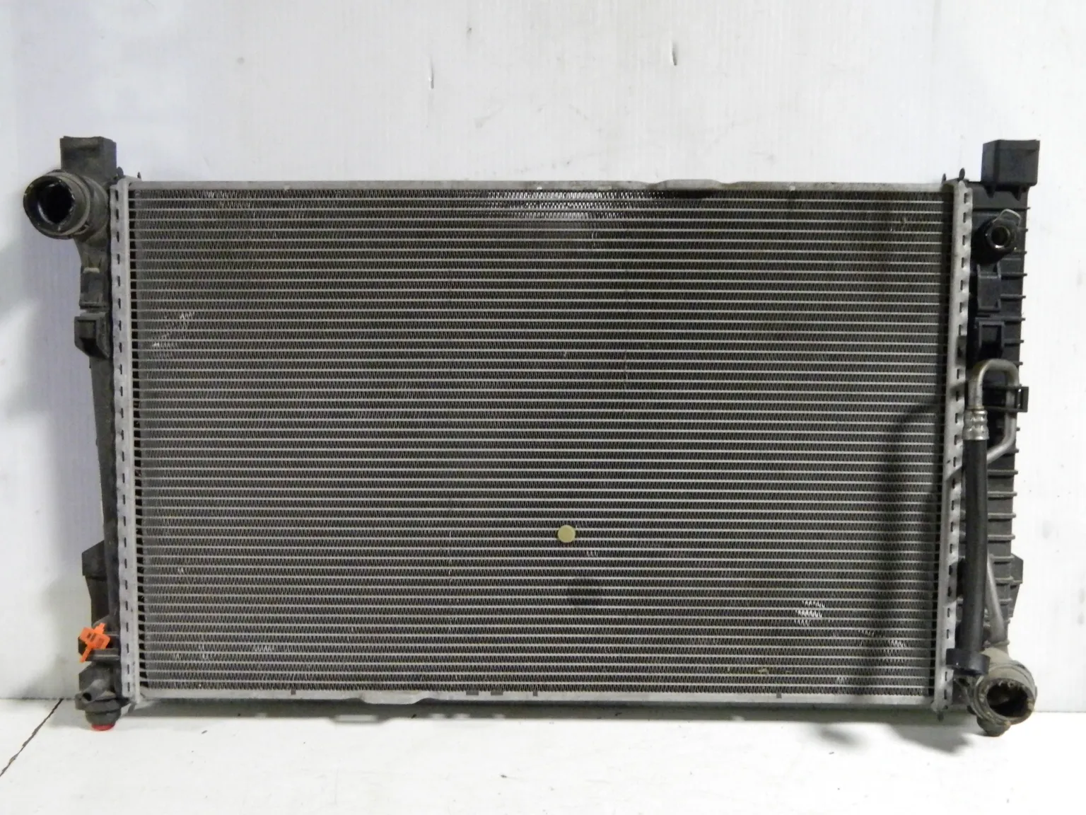 Радиатор ДВС MERCEDES-BENZ C-CLASS W203 (Контрактный) 65243920