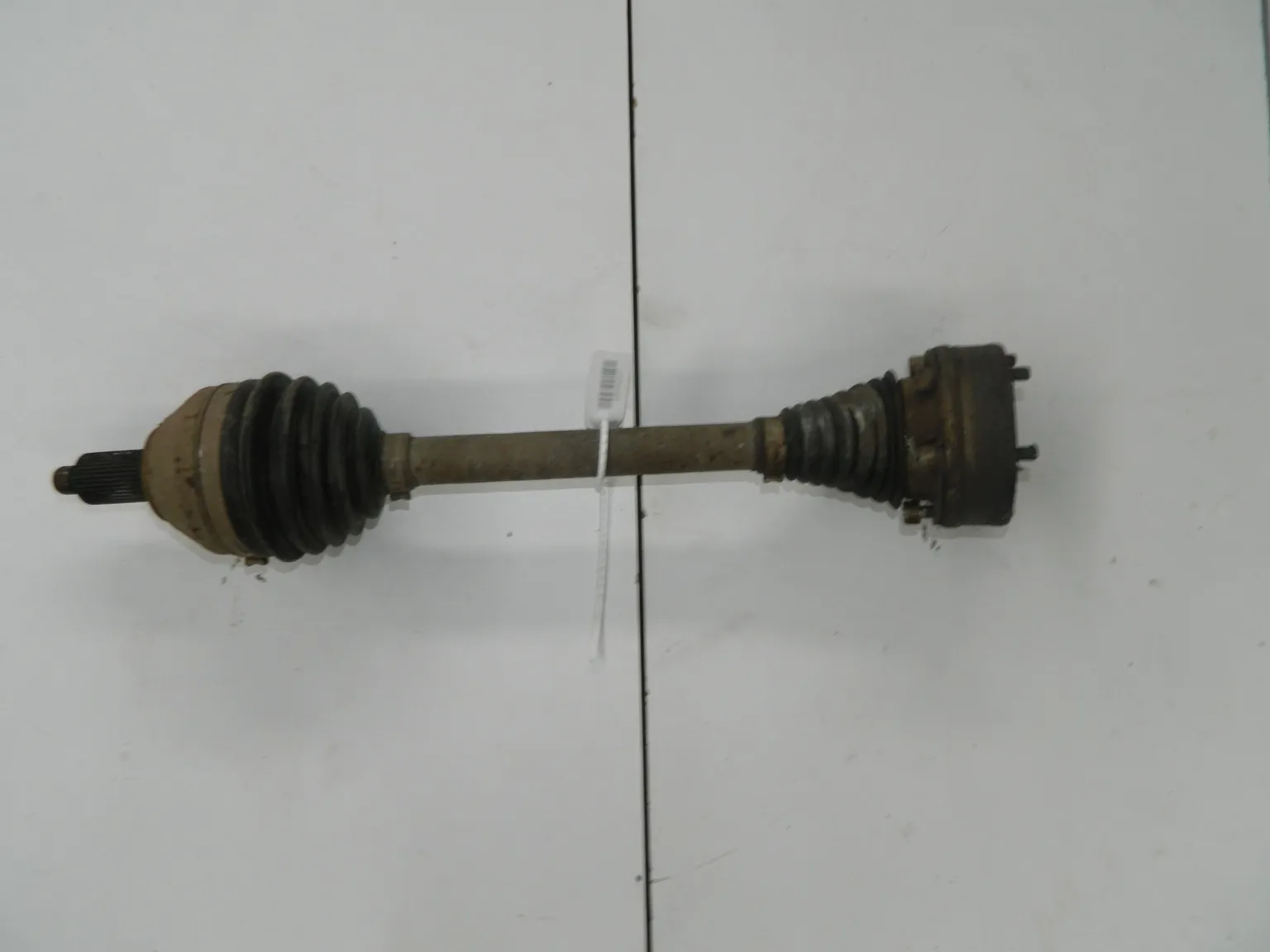 Привод VOLKSWAGEN POLO MK5 CFN Перед Лев (Б/У)