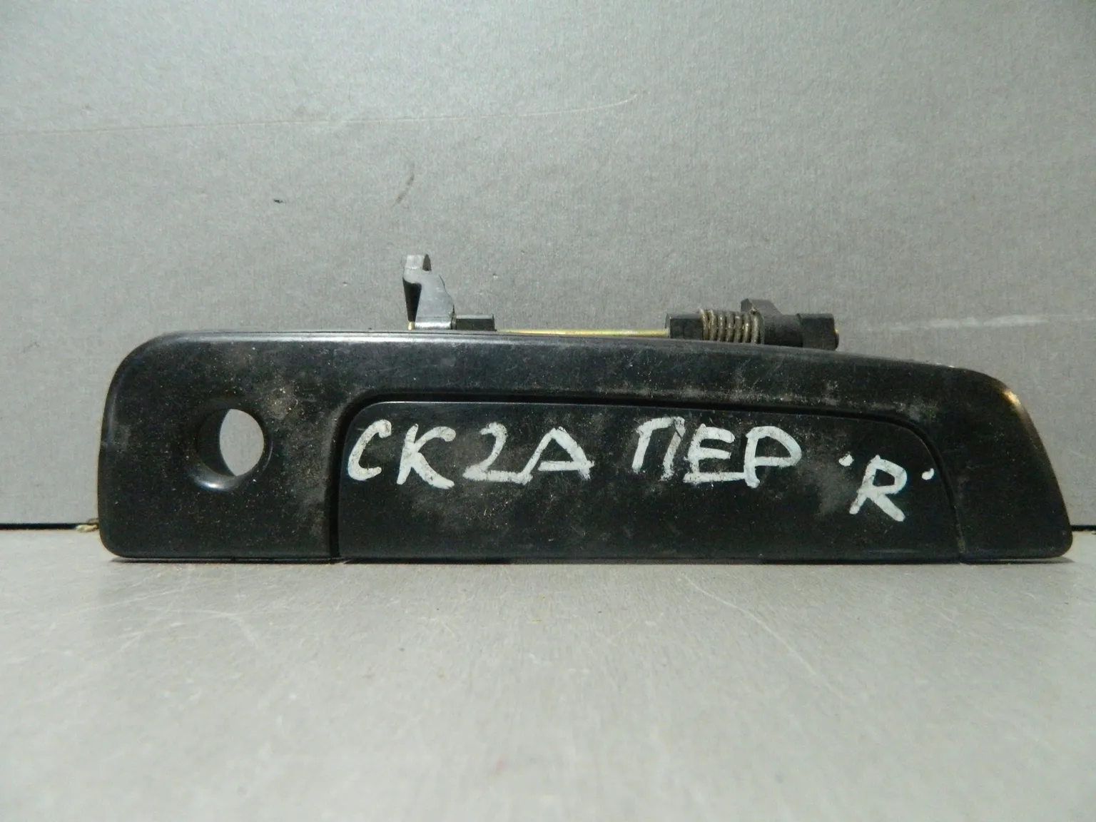 Ручка двери наружная MITSUBISHI LANCER CK2A Перед Прав (Контрактный) 81539921