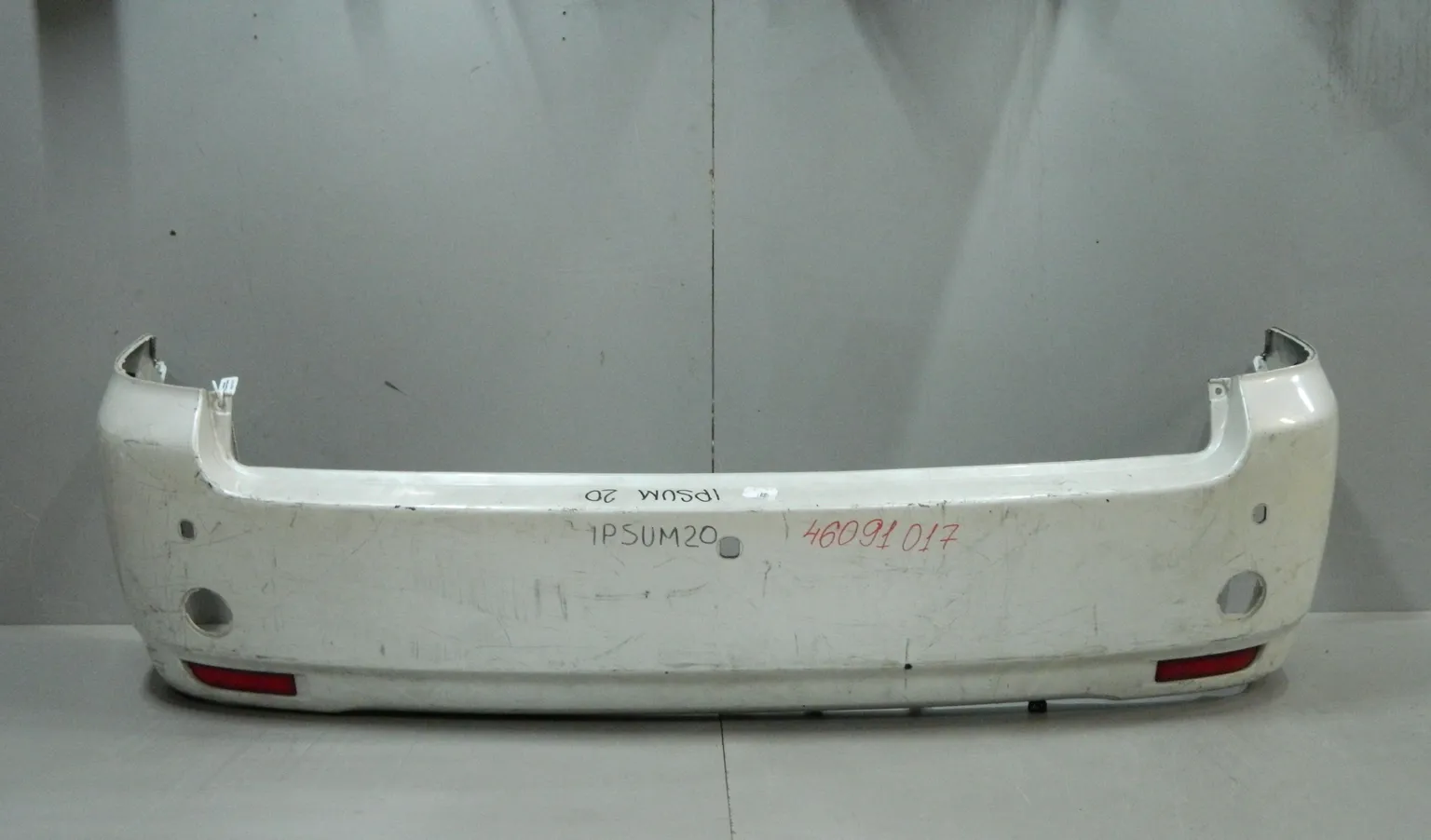 Бампер задний TOYOTA IPSUM ACM21 (Контрактный) 46091017