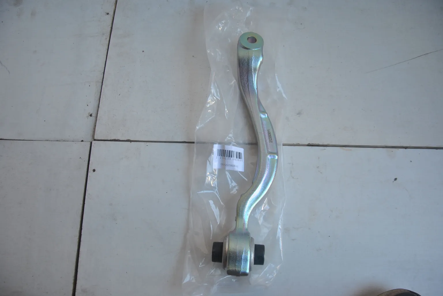 Рычаг GENERAL PARTS 2123303011 MERCEDES-BENZ E-CLASS W212, S212 2009- Перед Нижний Правый