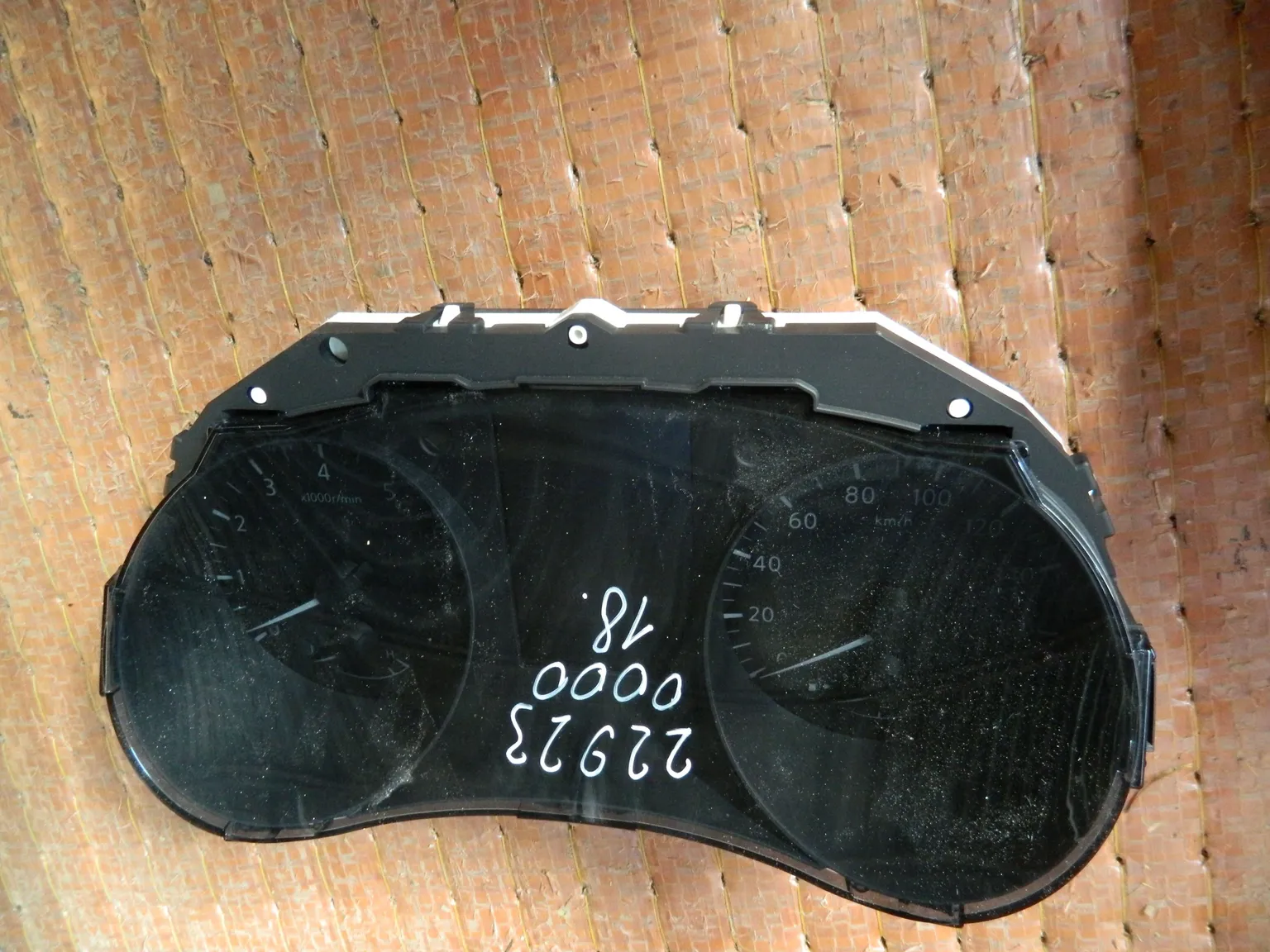 Панель приборов NISSAN X-TRAIL NT32 (Контрактный) 22923000018