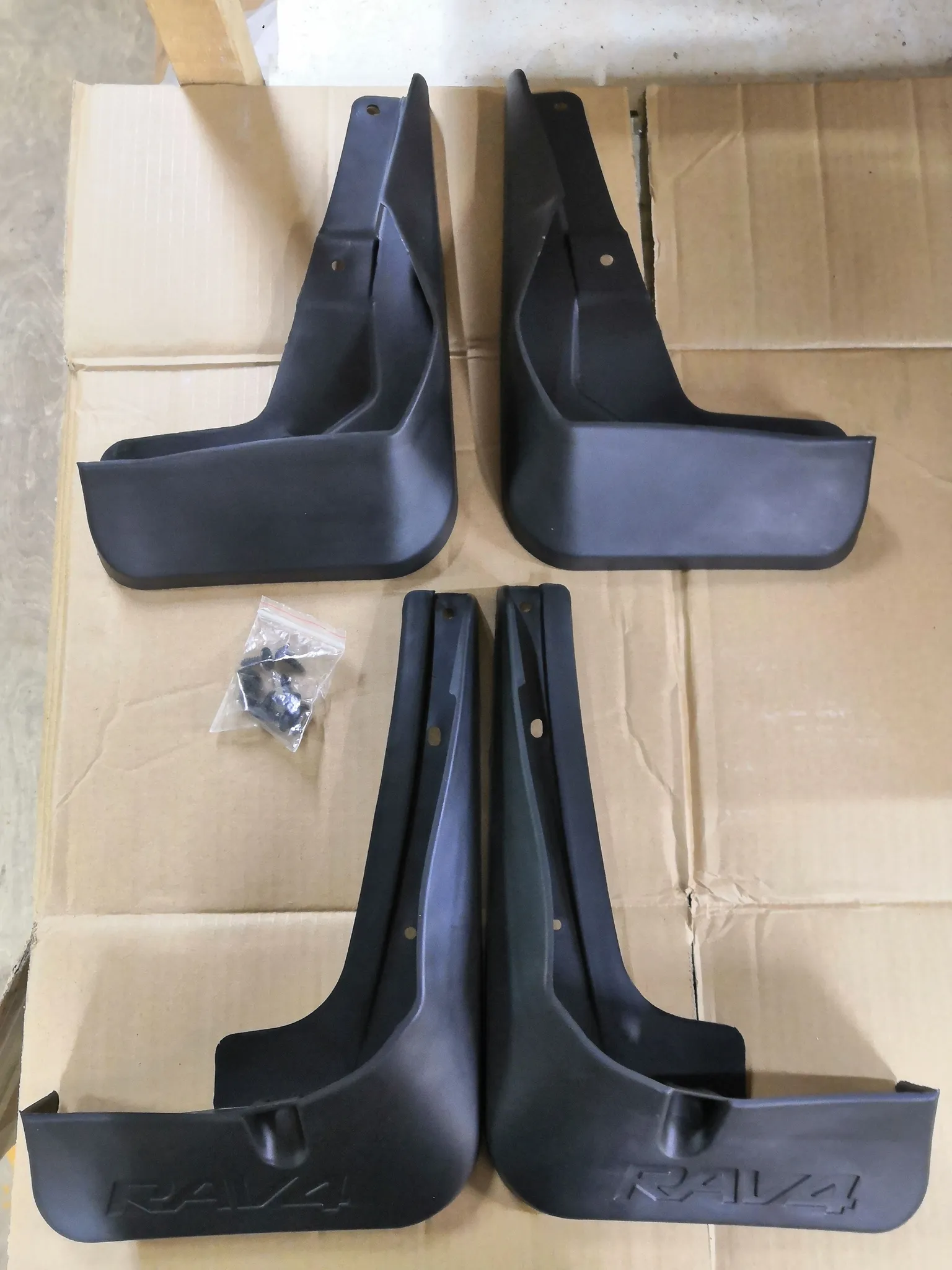 Брызговик GENERAL PARTS GPTOYRAV416 TOYOTA RAV4 16г- (комплект)