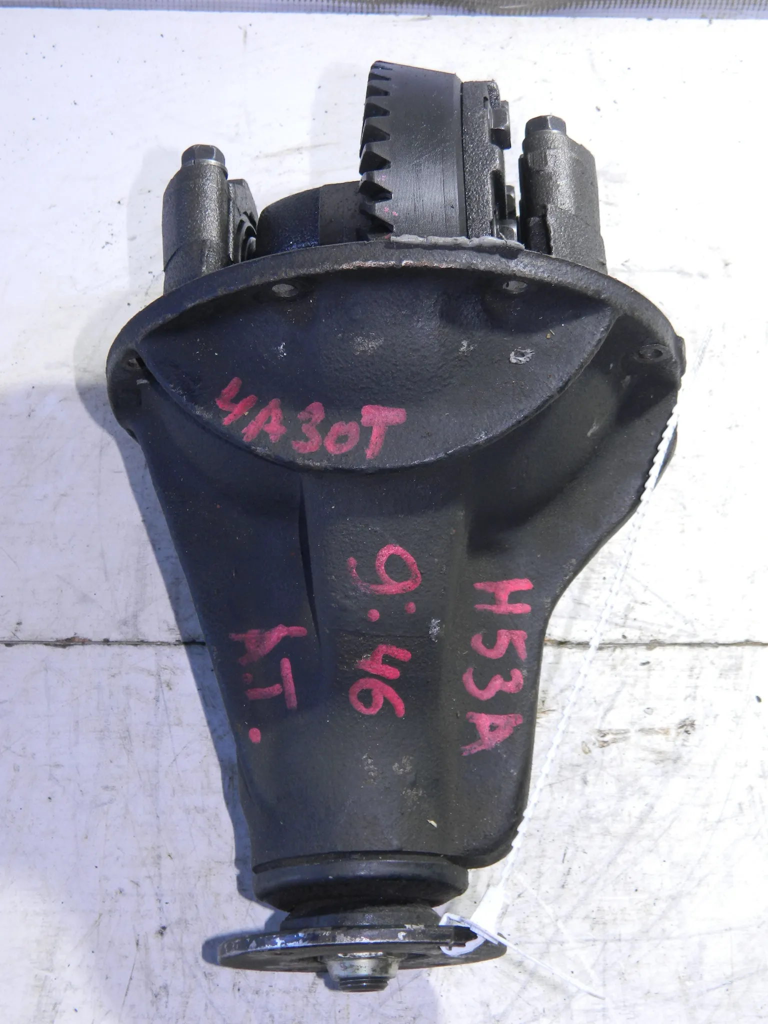 Редуктор MITSUBISHI PAJERO MINI H56A Зад (Контрактный) 69586068