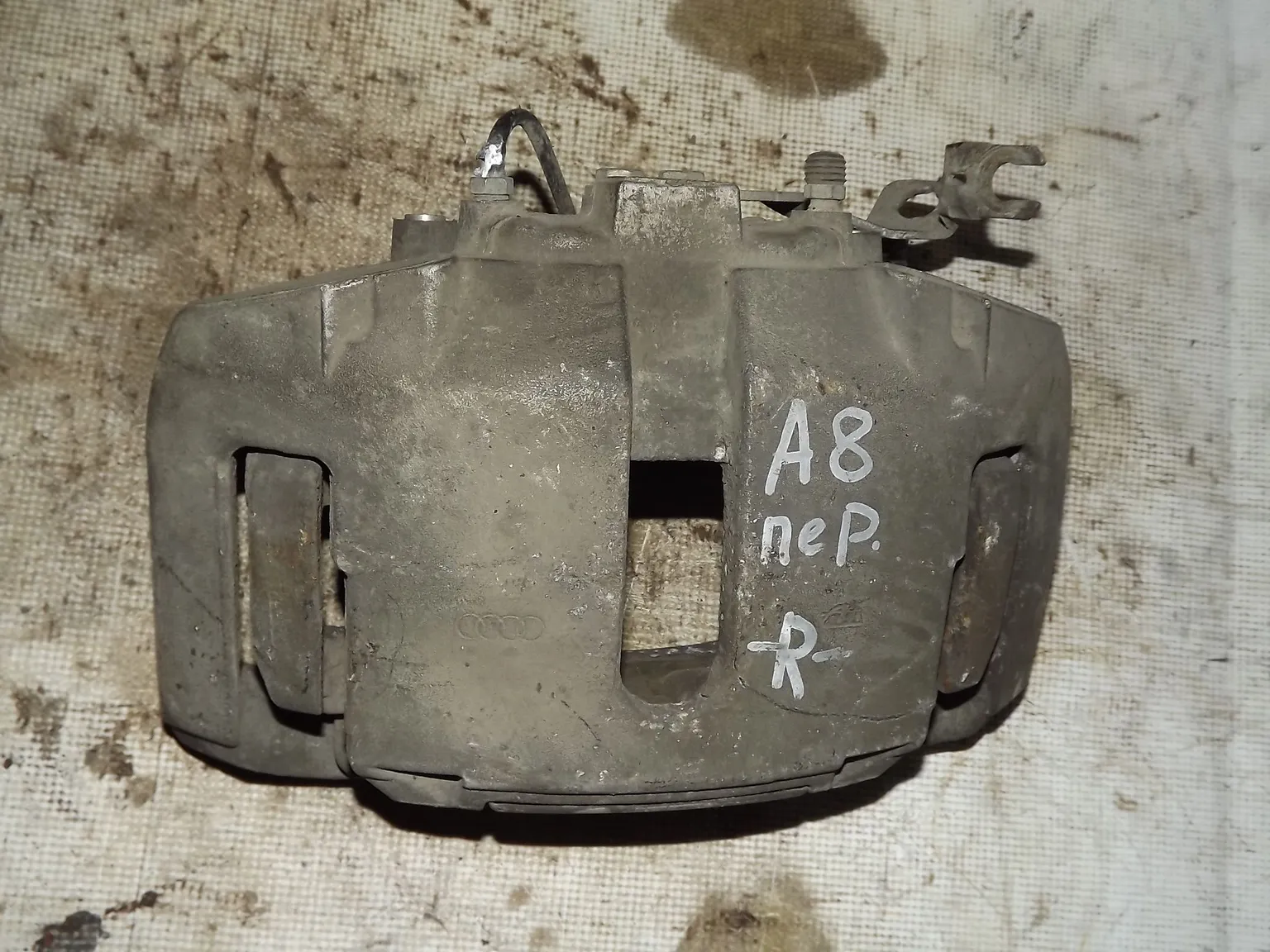 Суппорт AUDI A8 4E2 Перед Прав (Контрактный) 35017120