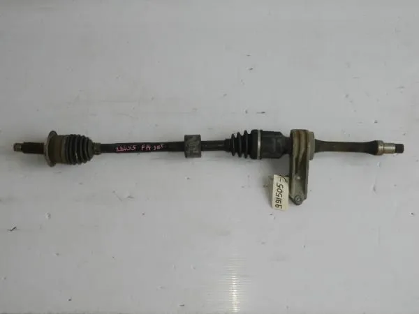 Привод SUZUKI SX4 YC11S M15A Перед Прав (Контрактный)