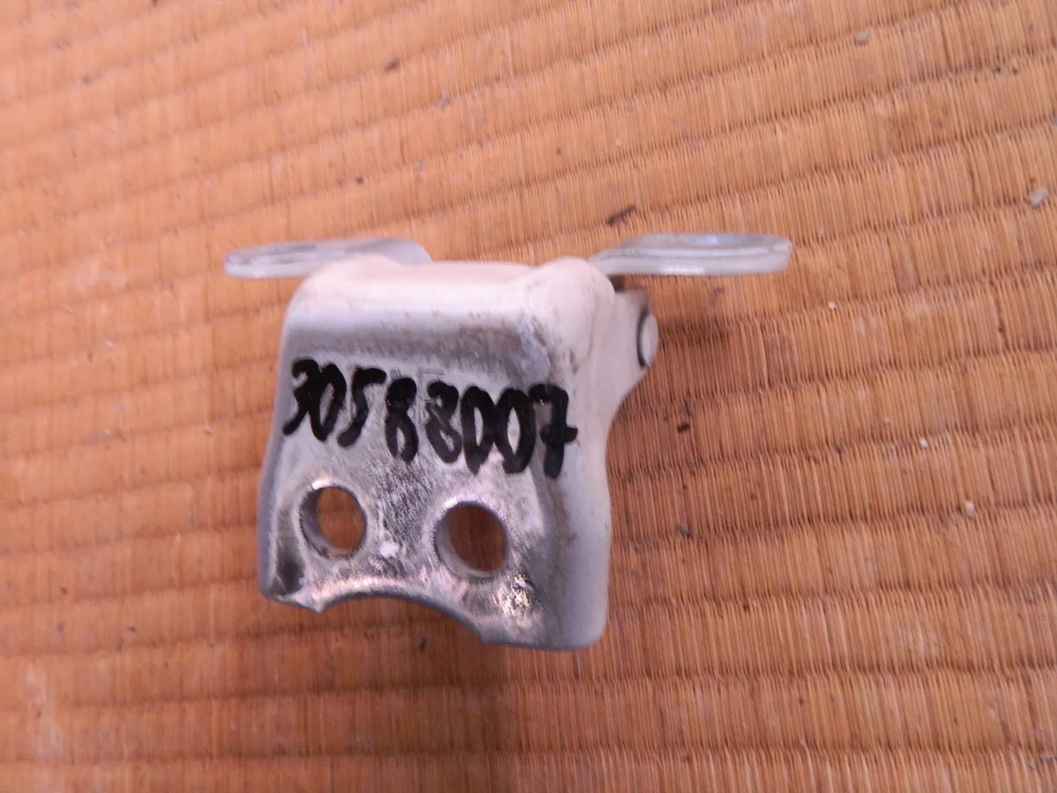 Петля двери Honda Accord WG CW2 перед лев (контрактный) 30588007