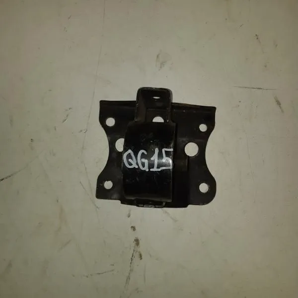 Подушка двигателя NISSAN PRIMERA QP12 QG15DE  (Контрактный)