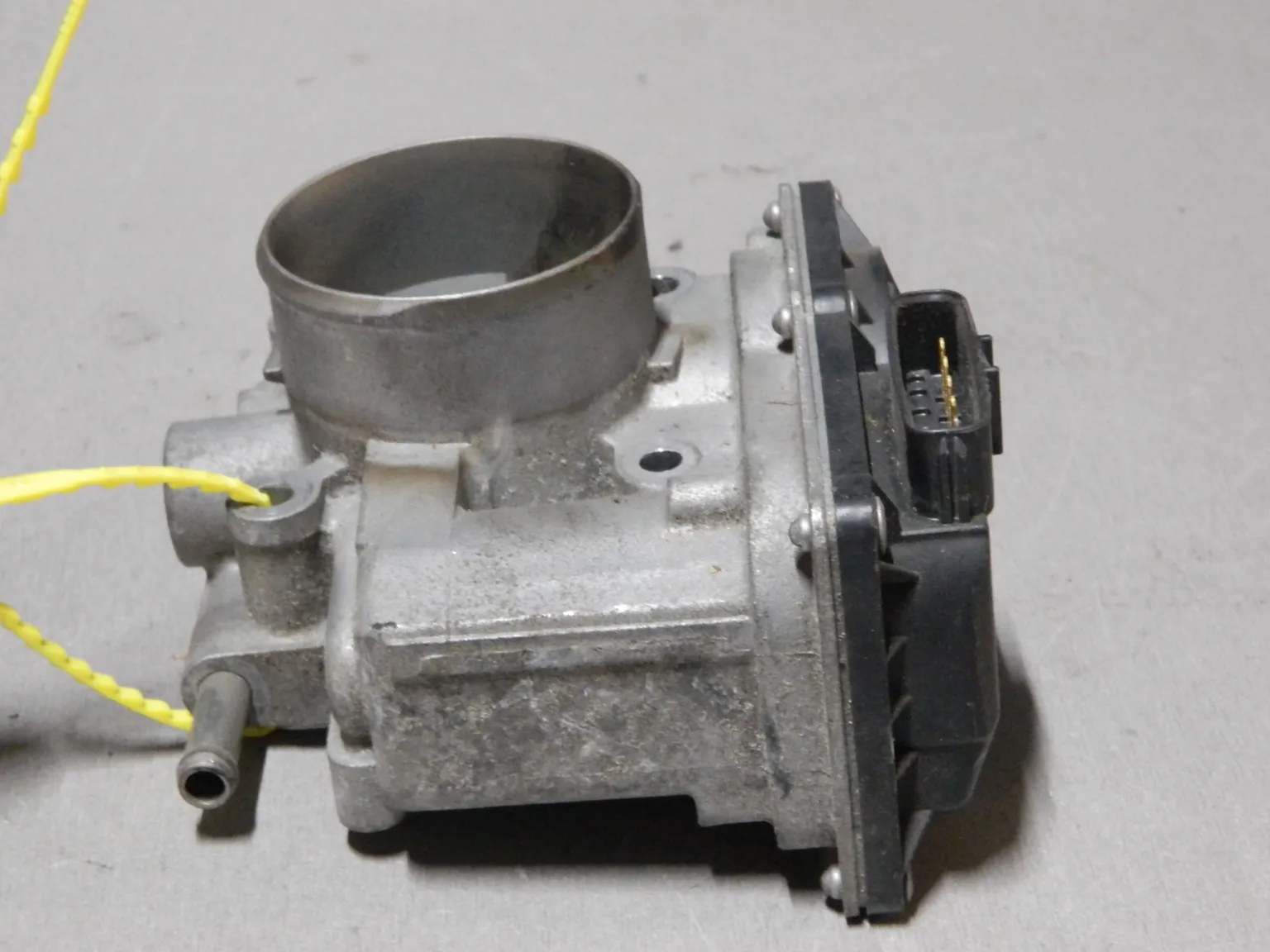 Дроссельная заслонка MAZDA ZJ (Контрактный) 79780625