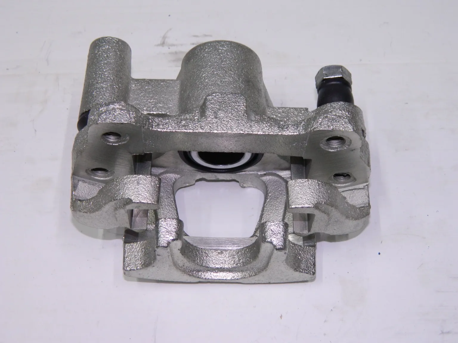 Суппорт тормозной GENERAL PARTS 4775021030 TOYOTA COROLLA / SPACIO NZE 12# ZZE 12# Задн Лев