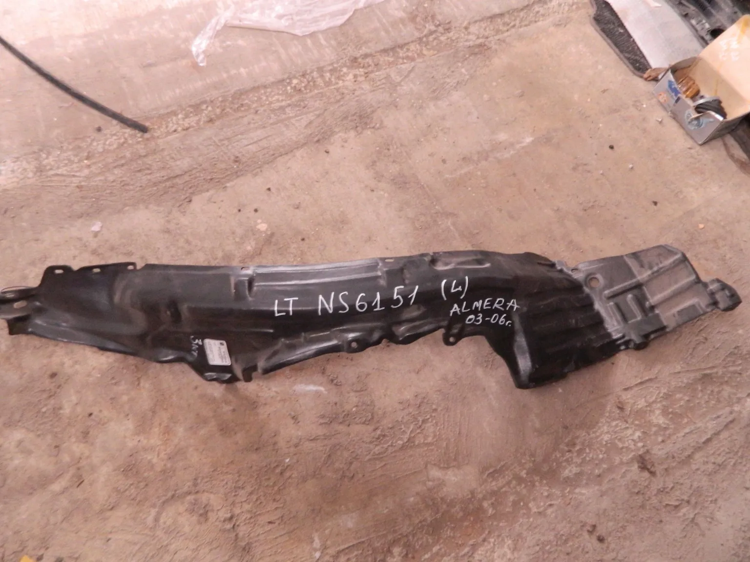 Подкрылок API LTNS6151 NISSAN ALMERA N16 LH 2000 - 2006