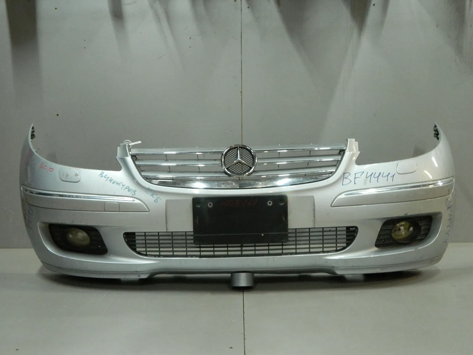 Бампер передний MERCEDES-BENZ A-CLASS W169 (Контрактный) 46091647