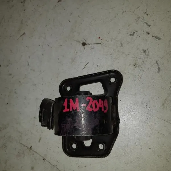 Подушка двигателя MITSUBISHI RVR N11W 4G93 Прав (Контрактный)