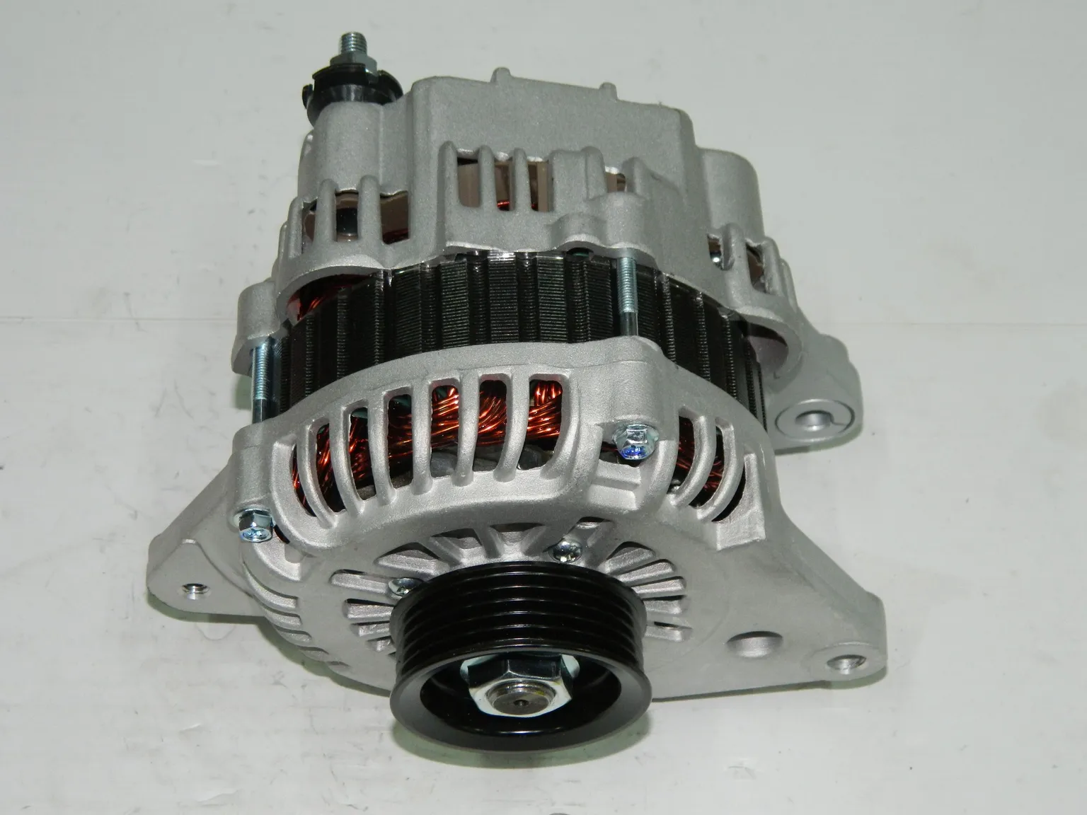 Генератор DAGGER DAL047 6G74 12V 125A 5S