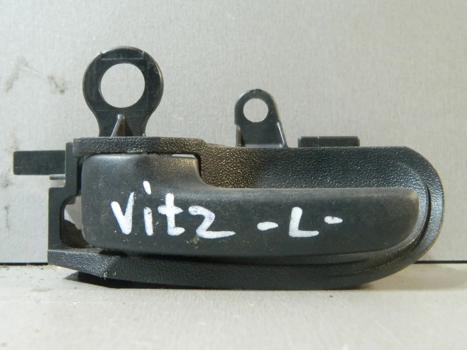 Ручка двери внутренняя TOYOTA VITZ SCP10 Лев (Контрактный) 81528338