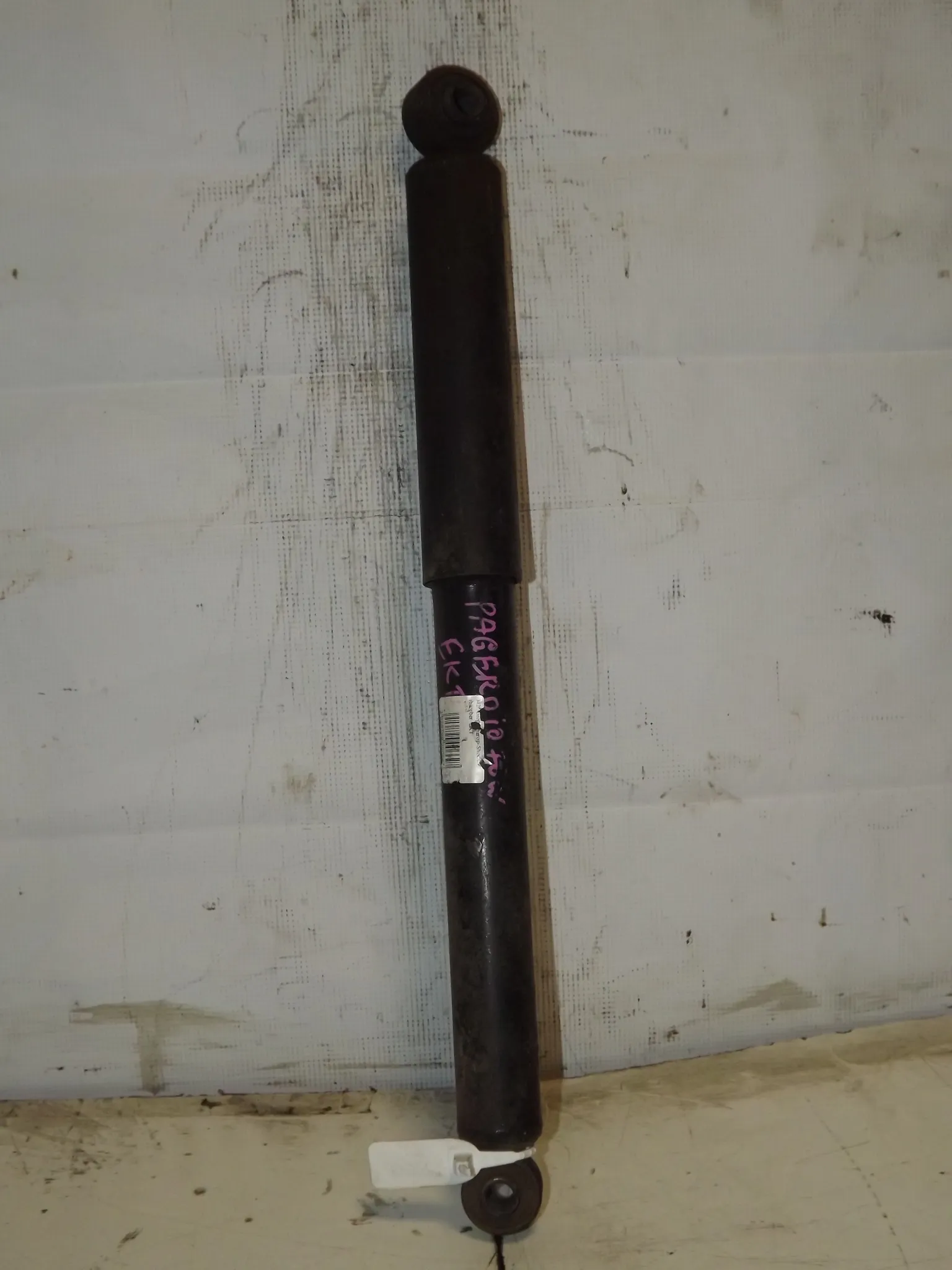 Амортизатор MITSUBISHI PAJERO iO H76W Зад (Контрактный) 35023437