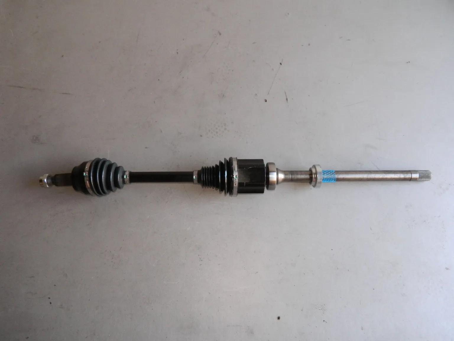 Привод GENERAL PARTS LR061603 LAND ROVER DISCOVERY SPORT / ROVER RANGE ROVER EVOQUE F/R