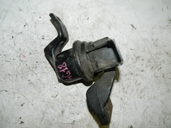 Подушка двигателя MITSUBISHI MR403666 K4 MITSUBISHI LANCER CS2A (Контрактный)