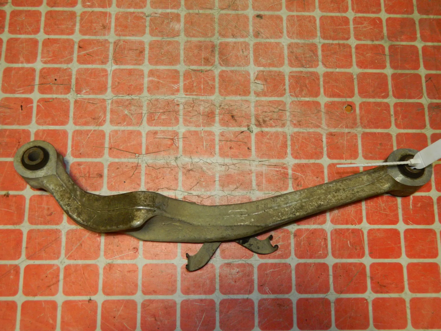 Рычаг подвески NISSAN QASHQAI J10 Зад Лев Верх (Контрактный) 45980851