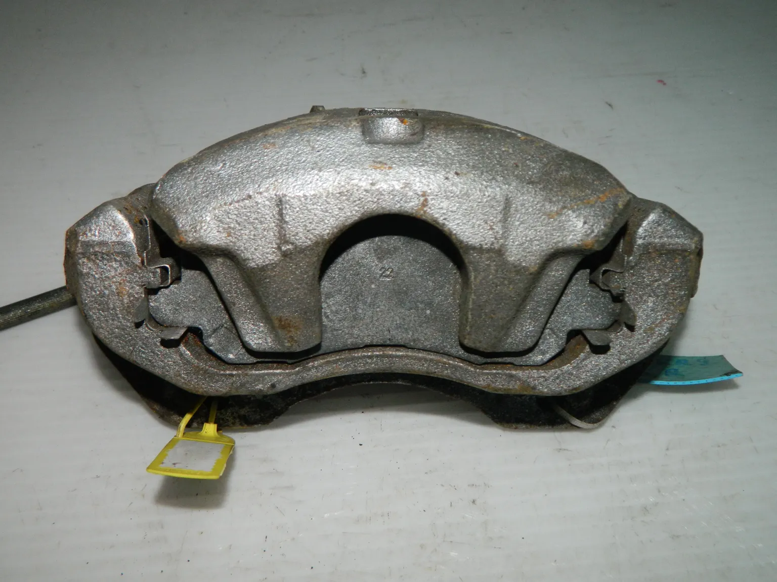 Суппорт MITSUBISHI LANCER 9 Перед Прав 40951245 Б/У