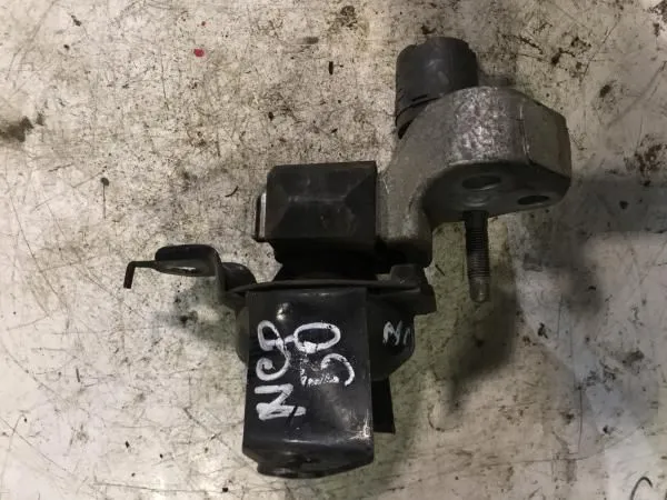 Подушка двигателя TOYOTA PROBOX NCP50 1NZFE Перед Прав (Контрактный) 1230521060