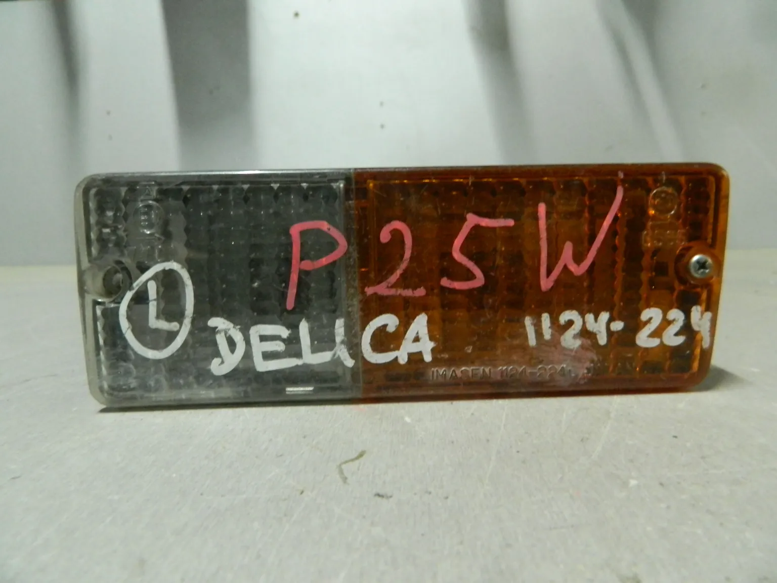 Повторитель в бампер MITSUBISHI DELICA P25W Перед Лев (Контрактный) 79768317