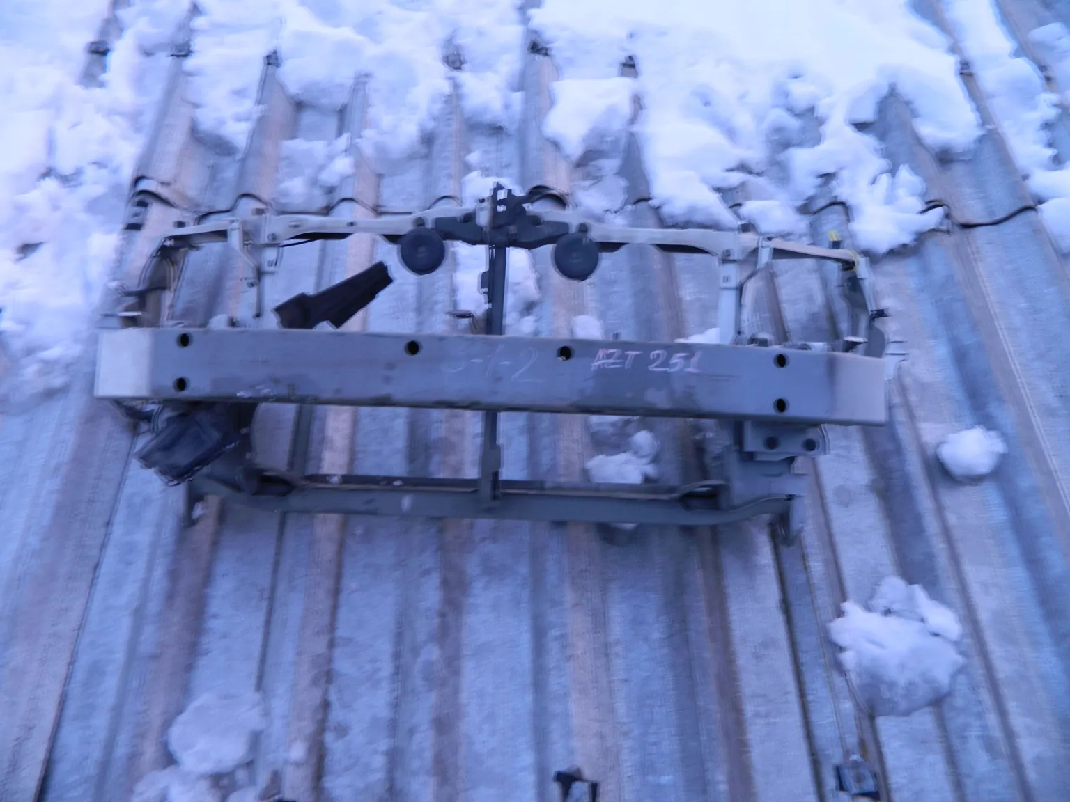 Рамка радиатора TOYOTA AVENSIS AZT251 (Контрактный) 79773916