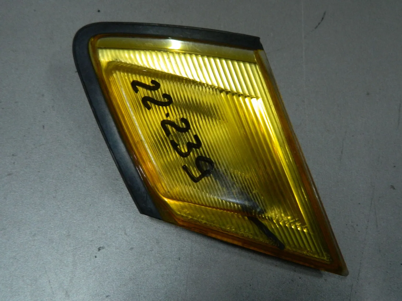 Габарит TOYOTA MARK II GX90 Перед Прав 22239 (Контрактный) 69838757