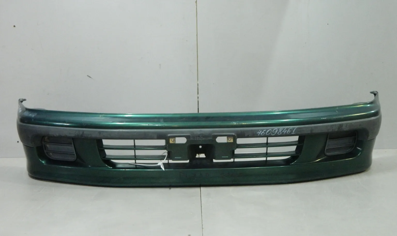 Бампер передний DAIHATSU PYZAR G301G (Контрактный) 46098461