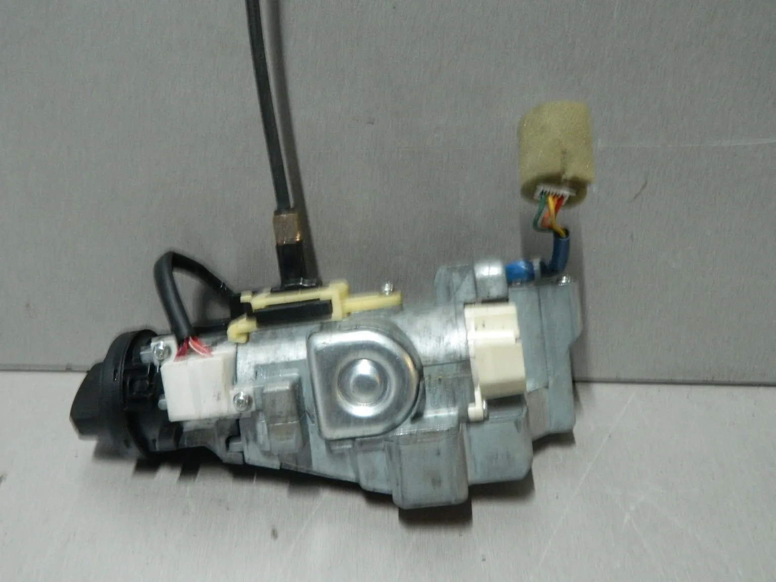 Замок зажигания NISSAN DUALIS KJ10 (Контрактный) 81532001