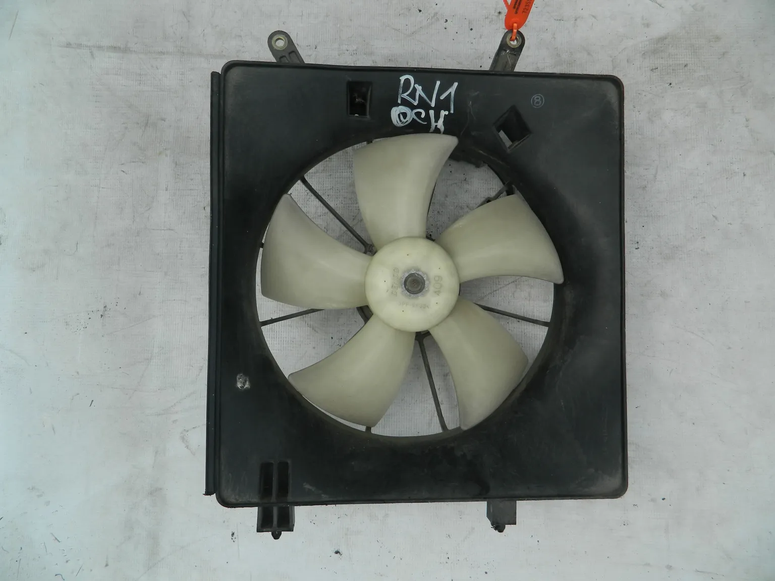 Диффузор радиатора HONDA STREAM RN1 (Контрактный) 72355061