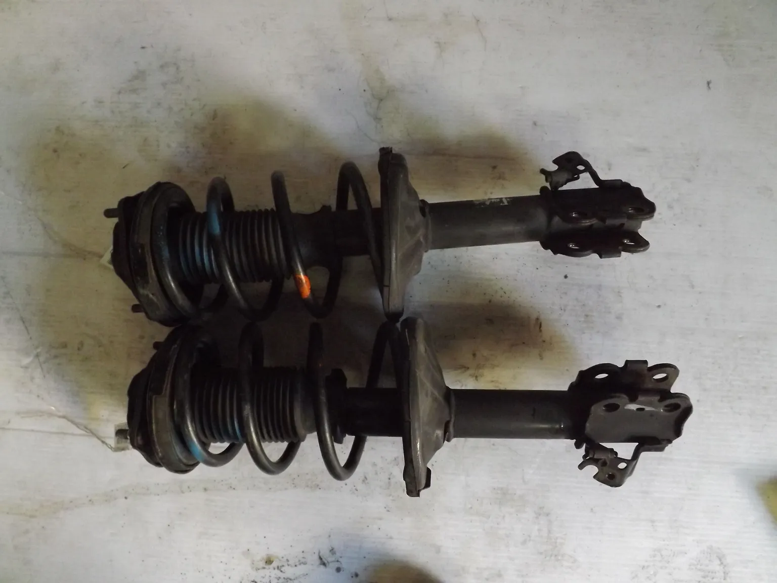 Стойка подвески TOYOTA CELICA ST202 Перед Пара (Контрактный) 94603454