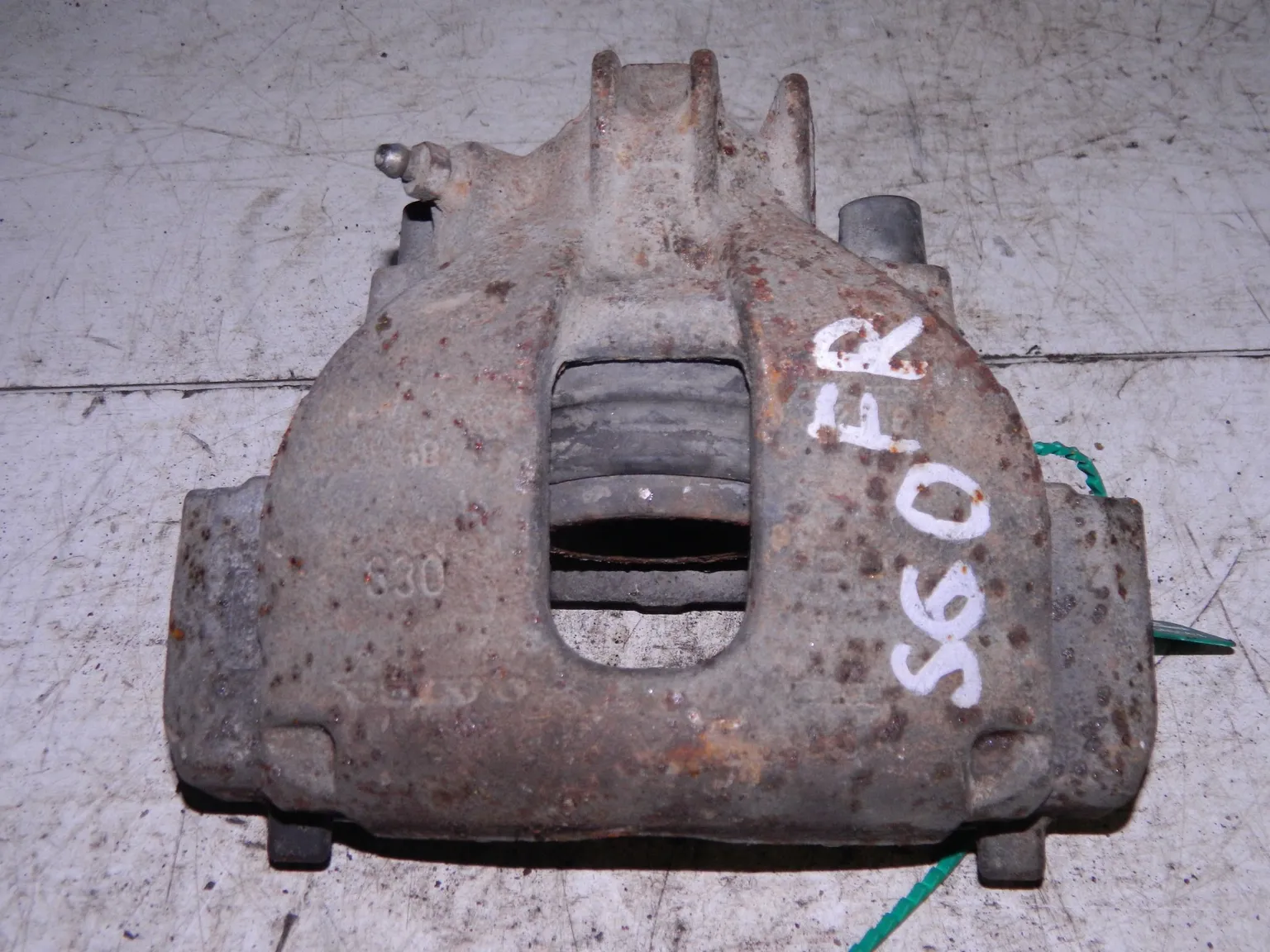 Суппорт VOLVO S60 Перед Прав (Контрактный) 81540162