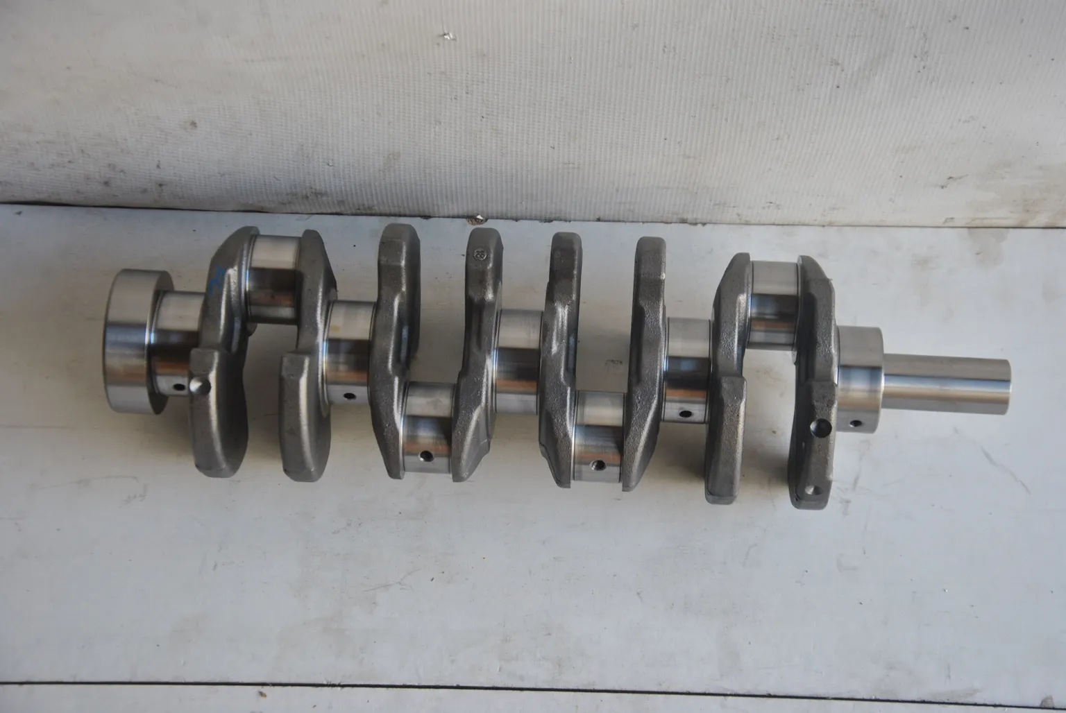 Коленвал GENERAL PARTS 231114A010 SUZUKI GRAND STAREX, KIA BONGO 3 D4CB