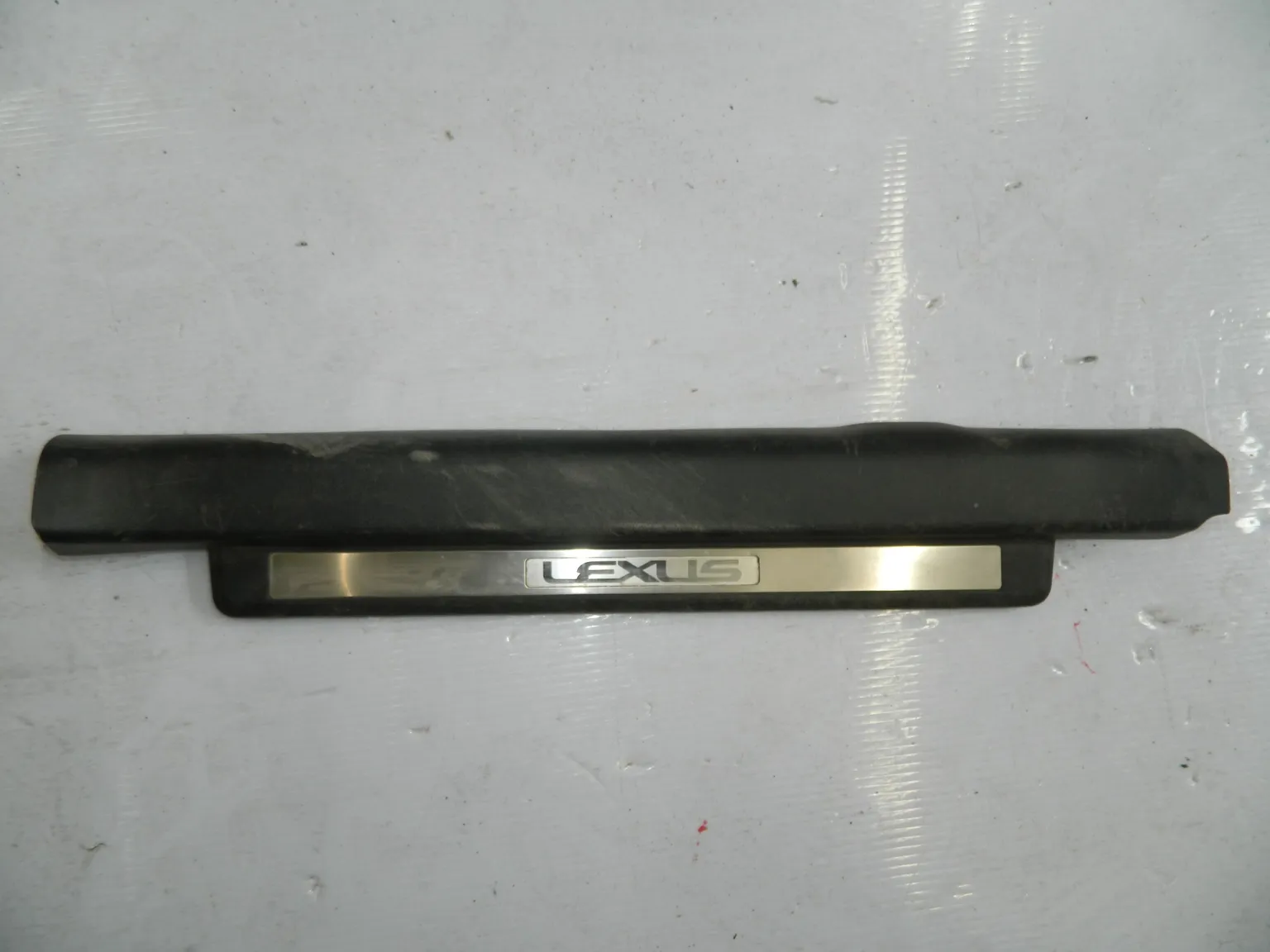 Накладка на порог LEXUS IS250 GSE20 Перед Лев (Контрактный)