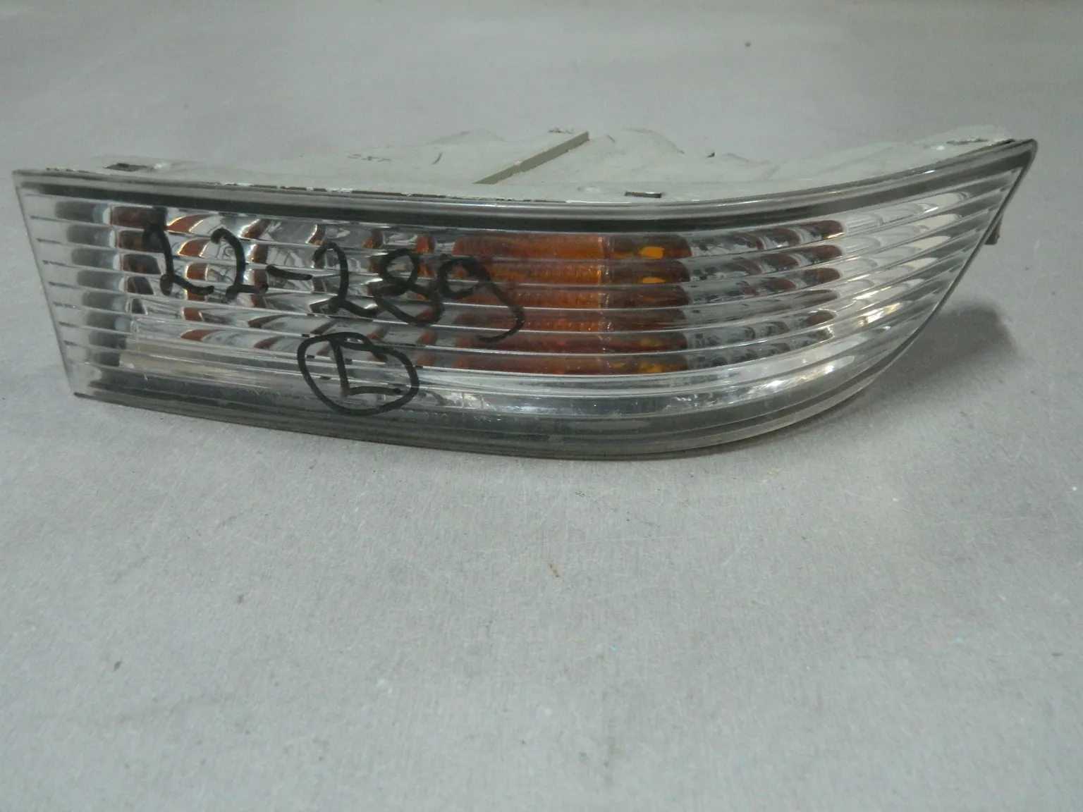 Фара противотуманная TOYOTA CRESTA GX100 Перед Лев 22289 (Контрактный) 69586155